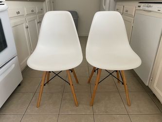 White chair set