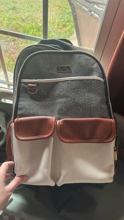 READ DESCRIPTION! Itzy ritzy coffee and cream boss diaper bag