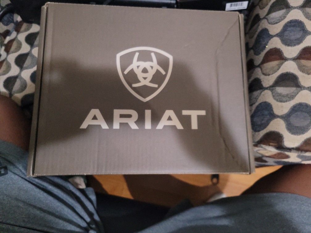 Ariat Spitfire