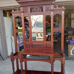 BEAUTIFUL LARGE HALL TREE WITH BEVELED MIRROR 
