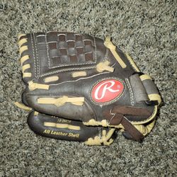 Rawlings! Right Hand Catch, Left Hand Throw. Youth Baseball Glove Size-10"