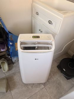 LG LP0818WNR 8000 BTU Portable Air Conditioner w/ Hose Window Kit