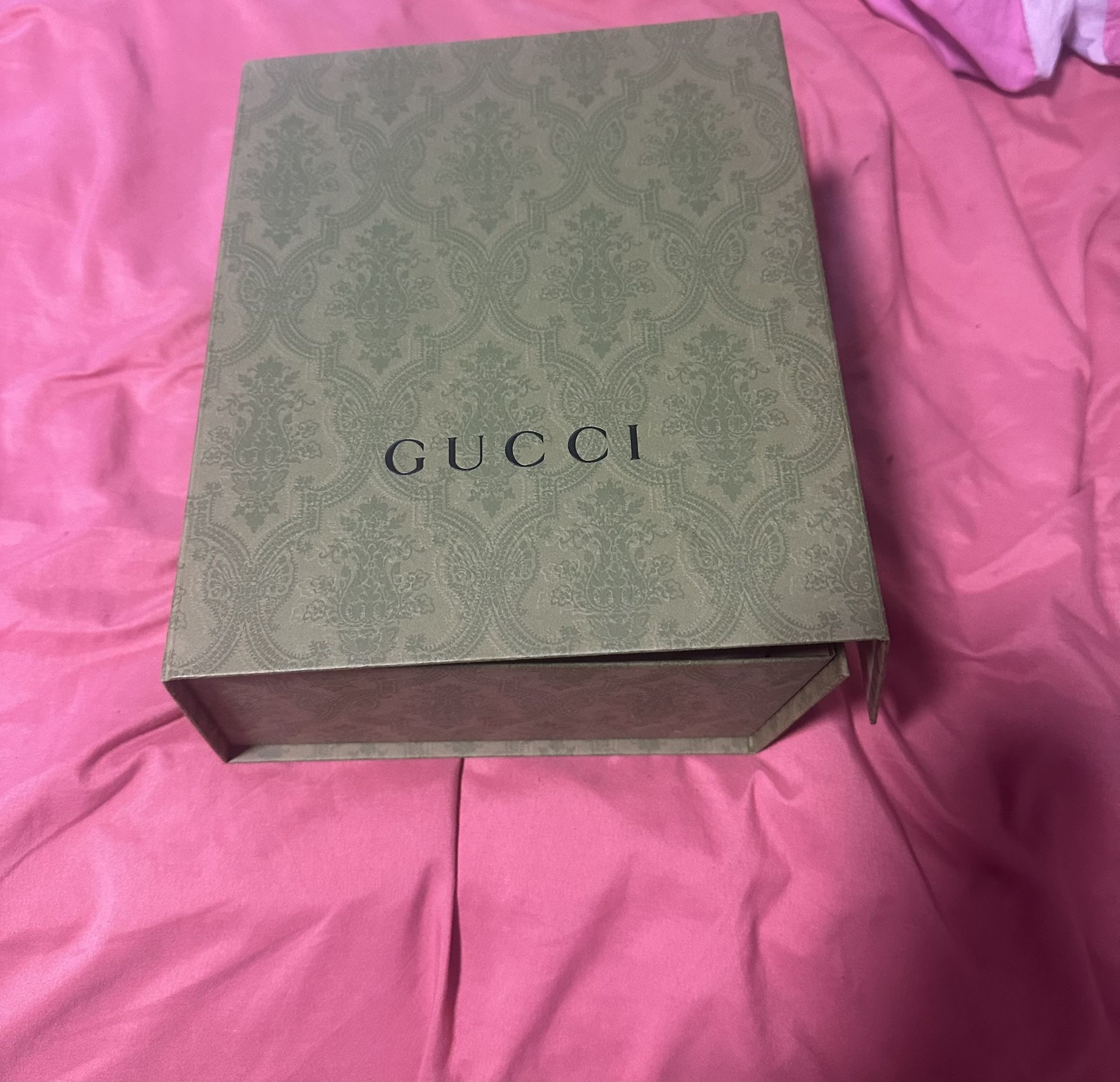 Gucci GG Supreme Baseball Hat
