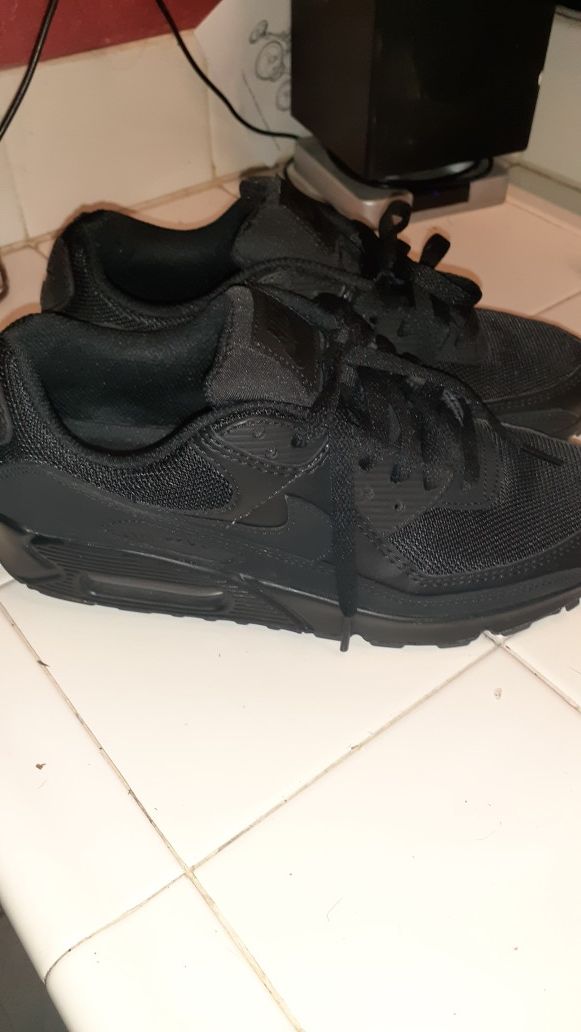 Men's. Size 9 Nike's brand new