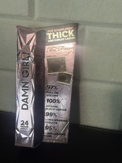Too Faced Damn Girl! 24-Hour Mascara