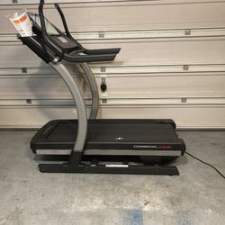 Nordictrack X22i Incline Trainer Treadmill.