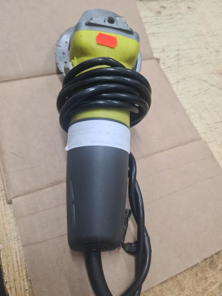 RYOBI
5.5 Amp Corded 4-1/2 in. Angle Grinder
AG4031G