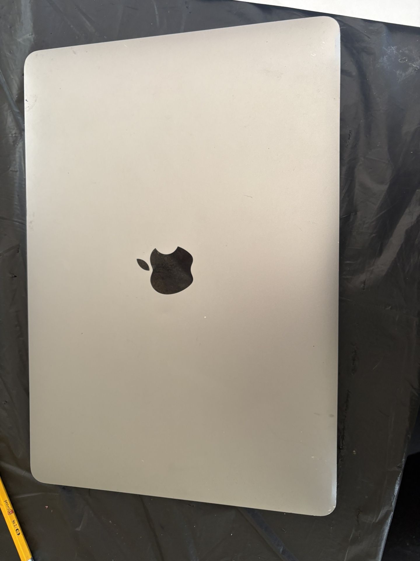 MacBook Air M13