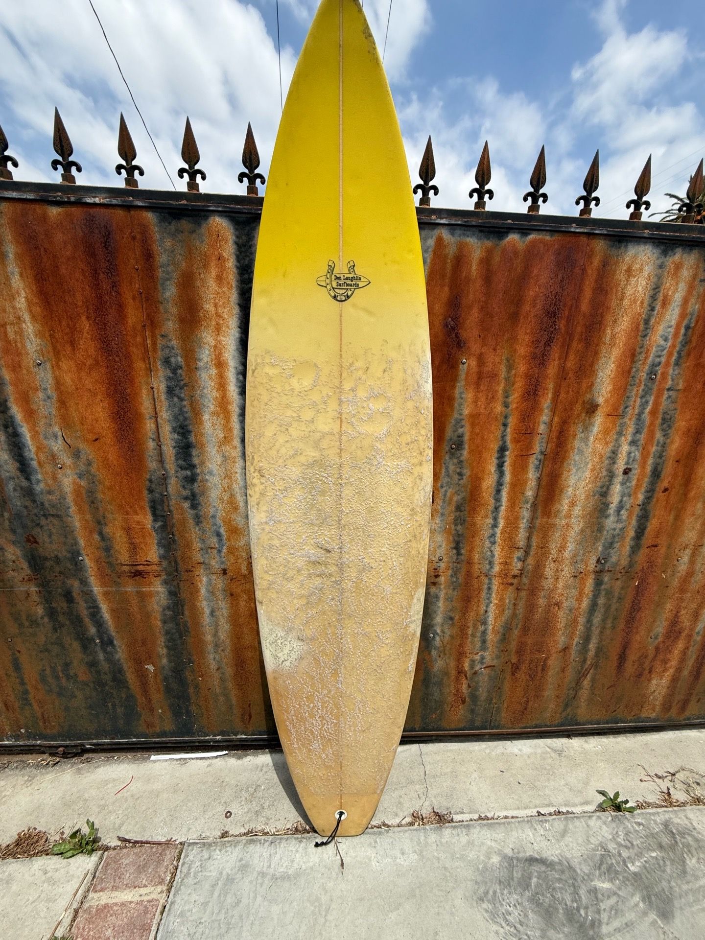 Laughlin Surfboard – Vintage Shortboard w/ Fins