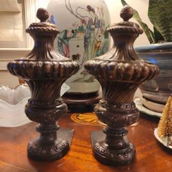 Bookends (Bombay Company?)Bronze Tone Metal Urn Style Dark Patina  9"H  X  4.5"W