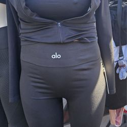 New ALO LEGGINGS SIZES S M,L
