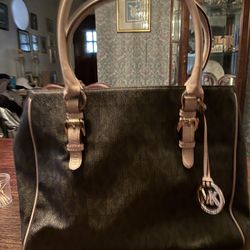 Michael Kors Jetsetter Handbag