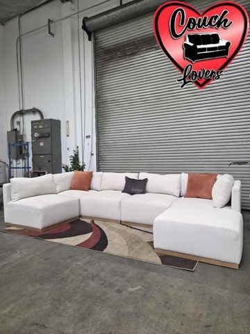 ‼️Summer Sale‼️ Henredon Sectional Couch ( Free Delivery)