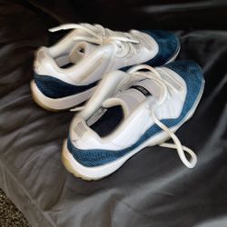 Jordan 11 Low Top ‘SnakeSkin’