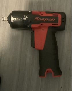 Snap On 3/8 Impact Wrench With Battery