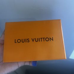LV Cardholder