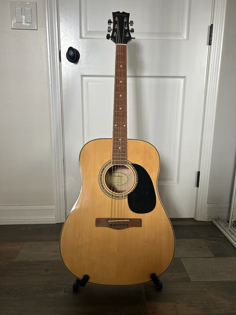 Mitchell D120PK Acoustic Guitar Pack