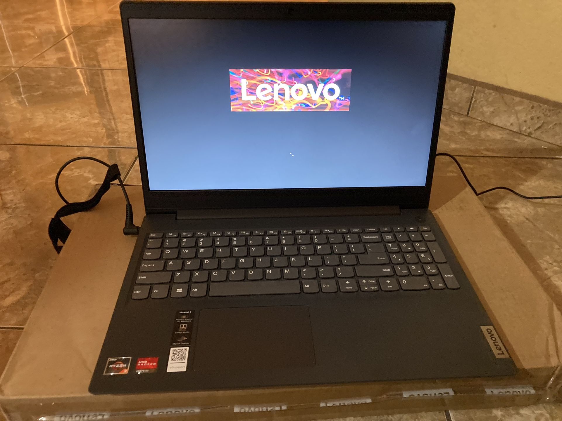Lenovo IdeaPad 15ADA05 81W1 Laptop
