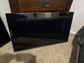 36 Inch Toshiba Smart Fire TVs