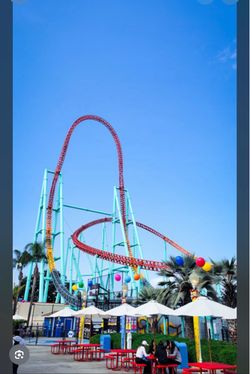 KNOTTS BERRY FARM $50 EACH 🎫🎟️🎫🎟️🎫🎟️🎫🎟️🎫🎟️