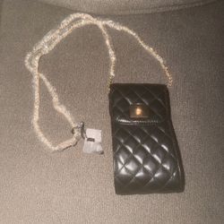 Black Quilted Faux Leather Crossbody Phone Bag Cream Strap Snap Gold Hardware