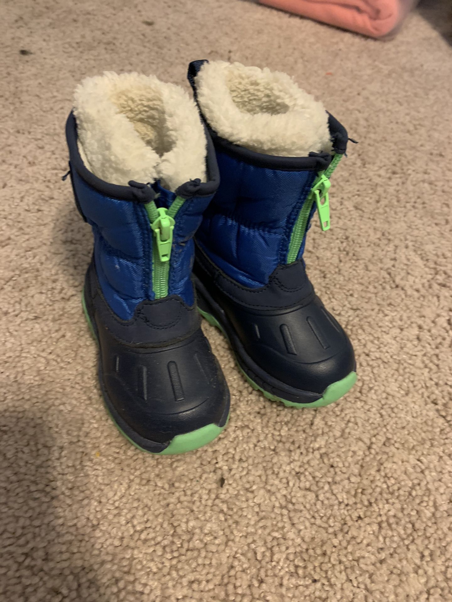 Carter’s Snow Boots Toddler size 5