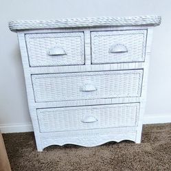 Pier 1 Imports Jamaica Collection White Rattan Wicker 4 Drawer Dresser 