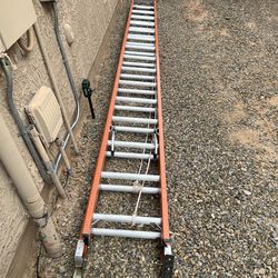 32ft fiberglass extension ladder
