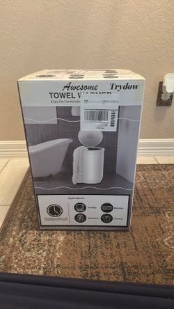 IN BOX - Towel Warmer