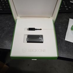 Xbox Play & Charge Kit