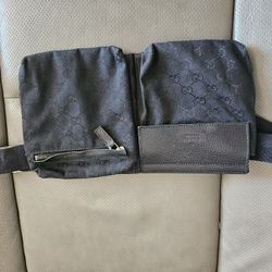 Gucci Monogram Double Packets