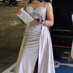 $200 Prom Dress size 4