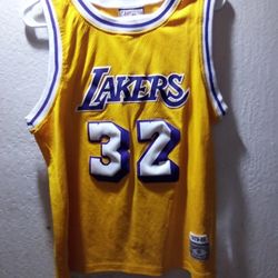 Vintage Size Large Stitched LA LAKERS  # 32 JOHNSON 