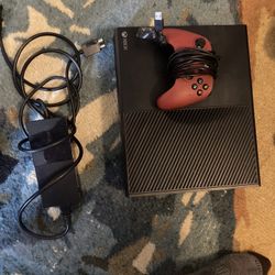 Recently Refurbished Xbox One With Controller 