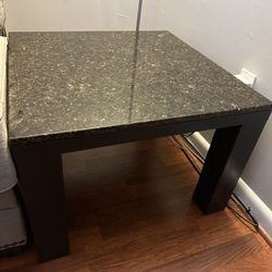 Corner Table / Side Table 