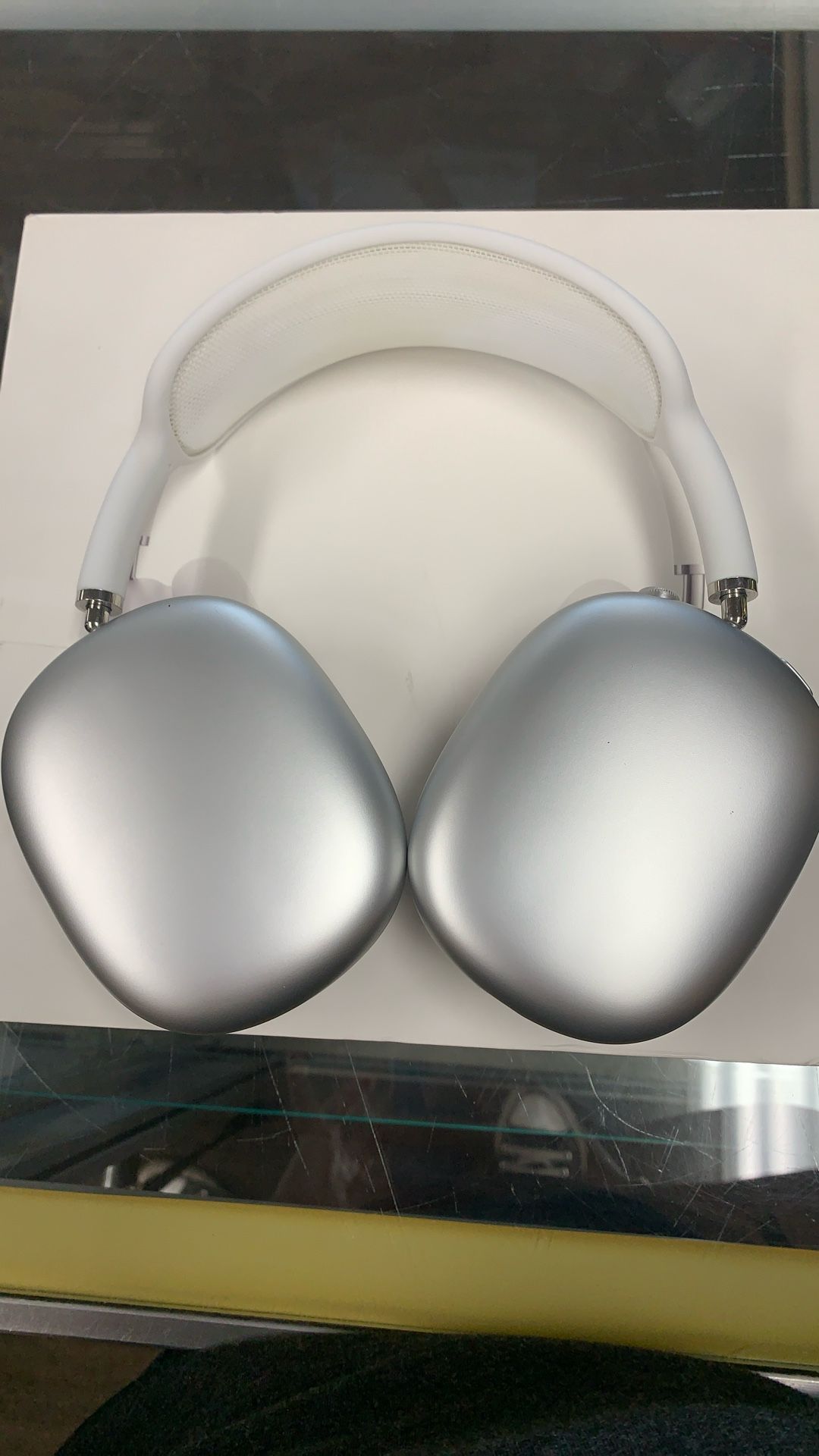 AirPods Max