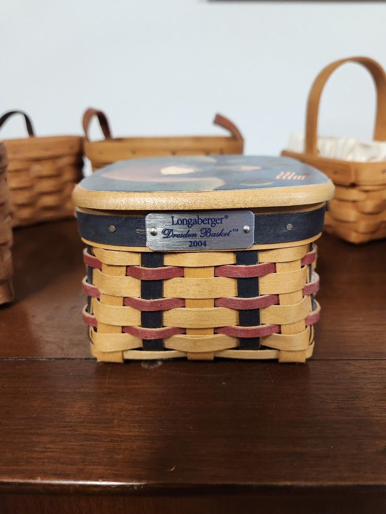 Vintage 2004 Longaberger "Dresden Basket"
