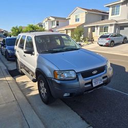 2004 Ford Escape