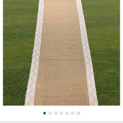 Burlap runner 
