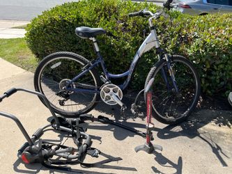Trek 21 speed bicycle with car rack and pump.