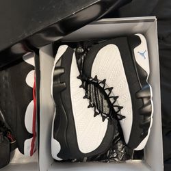 Air Jordan Retro 9 University Blue Size 11 