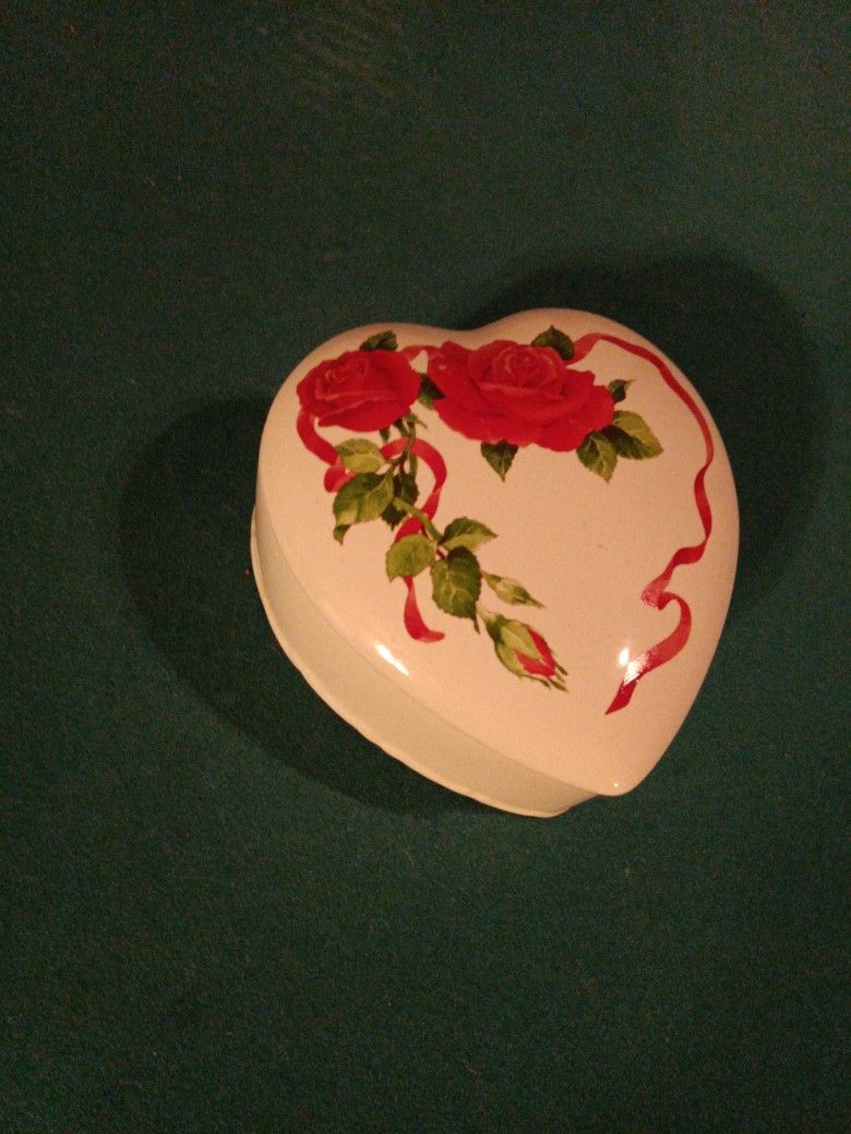 Vintage Heart Shaped Jewelry Box 