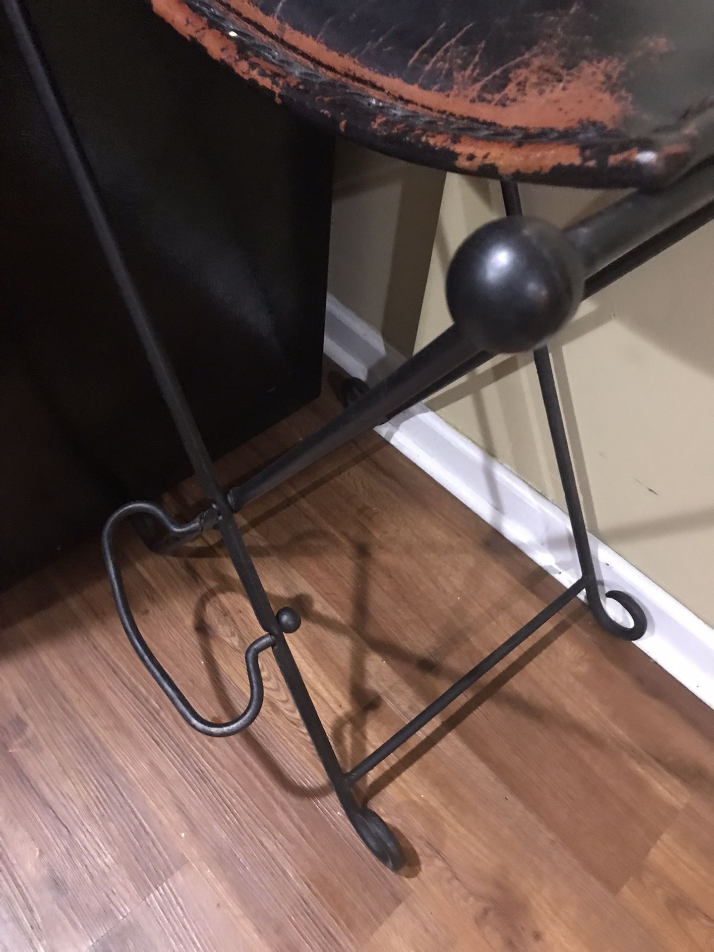 2 Bar Stools