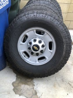 Chevy Silverado C2500 HD 17” Rims $300