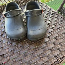 Women’s Crocs non-slip shoes Zise 9