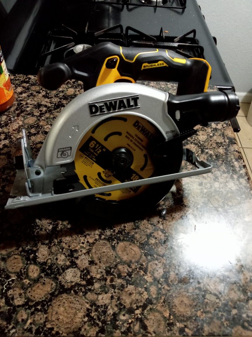 Dewalt SkillsaW