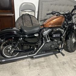 Harley Davidson Seats And handle bars