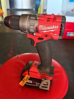 BRANDNEW M18 HAMMER DRILL AND BATTERY ONLY