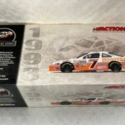 Alan Kulwicki #7 1993  Hooters Ford Thunderbird- Iconic Piece of Nascar History