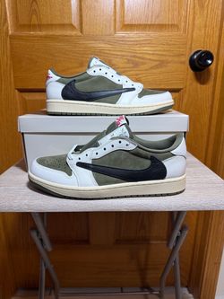 Jordan 1 Low OG x Travis Scott Medium Olive Mens size 9.5